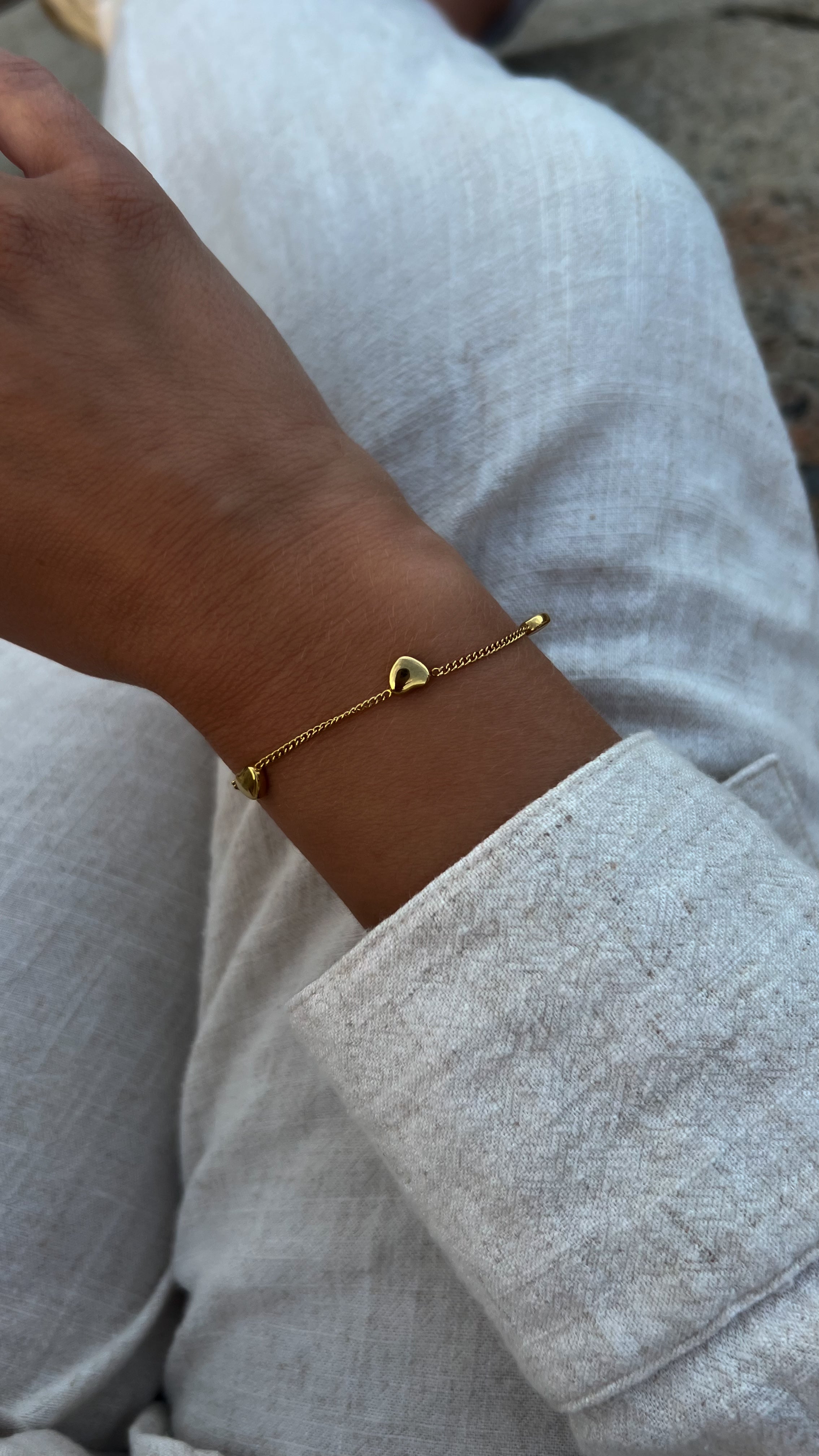 Gullhjerter Armbånd