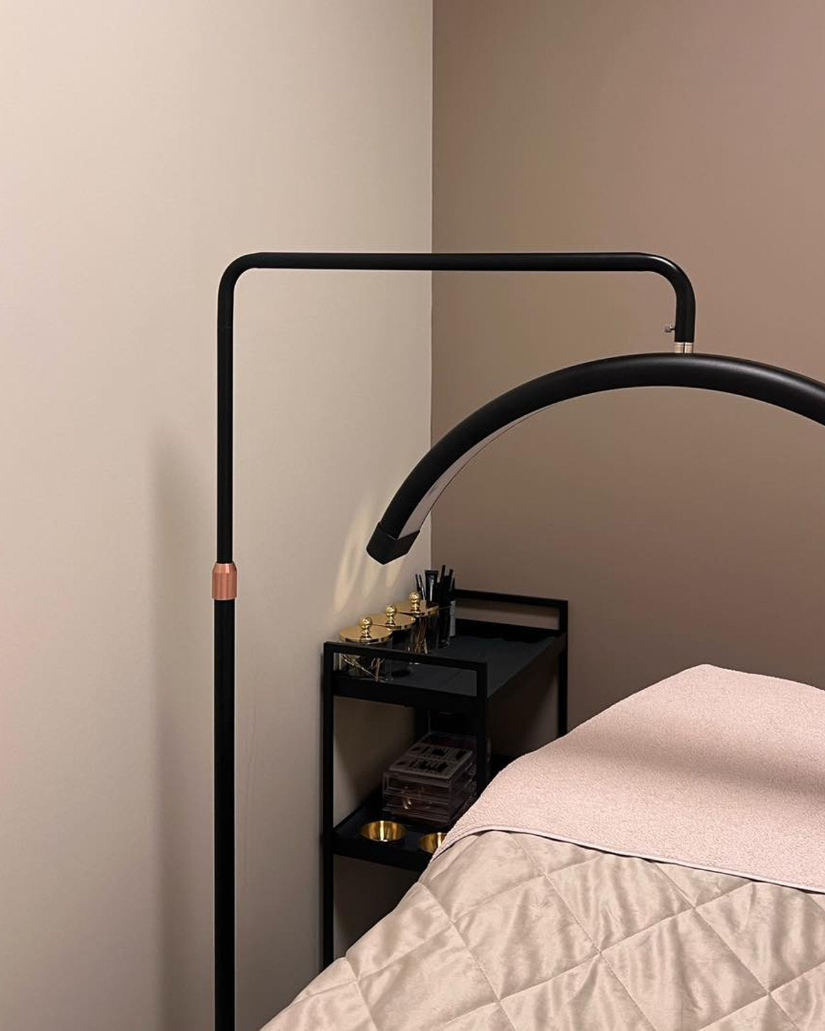 Microneedling hos Studio L